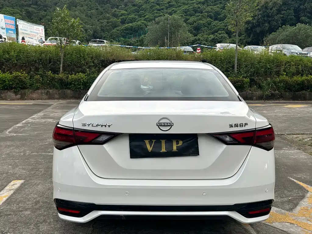 Nissan Sylphy — фото 11