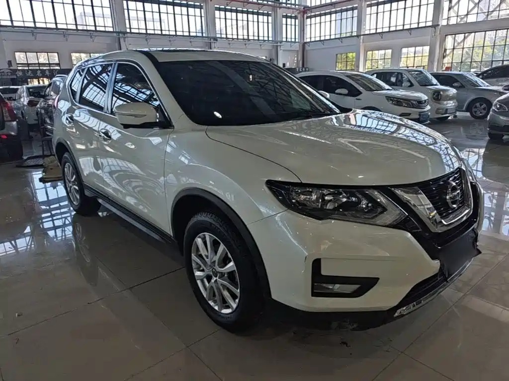 Nissan X-Trail — фото 4