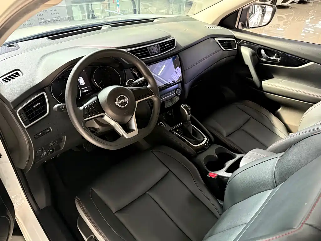 Nissan Qashqai — фото 4