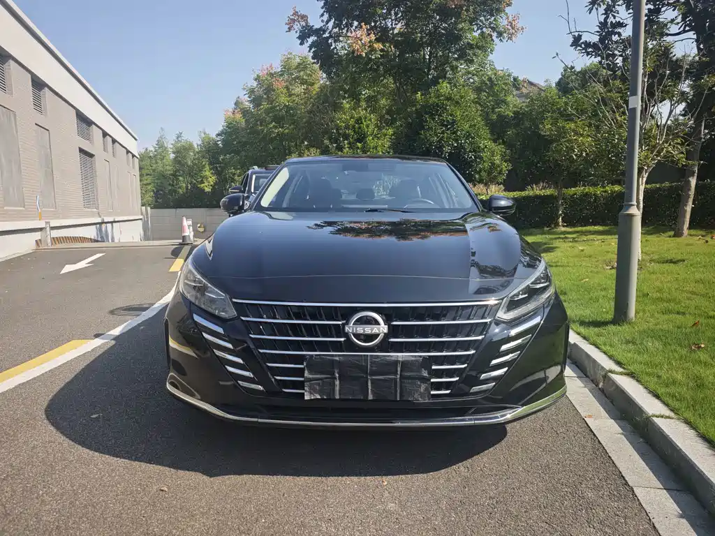 Nissan Teana — фото 2