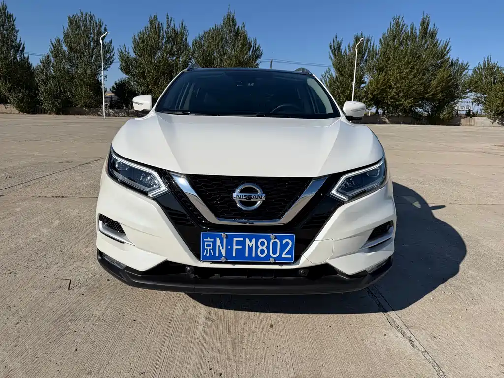 Nissan Qashqai — фото 2