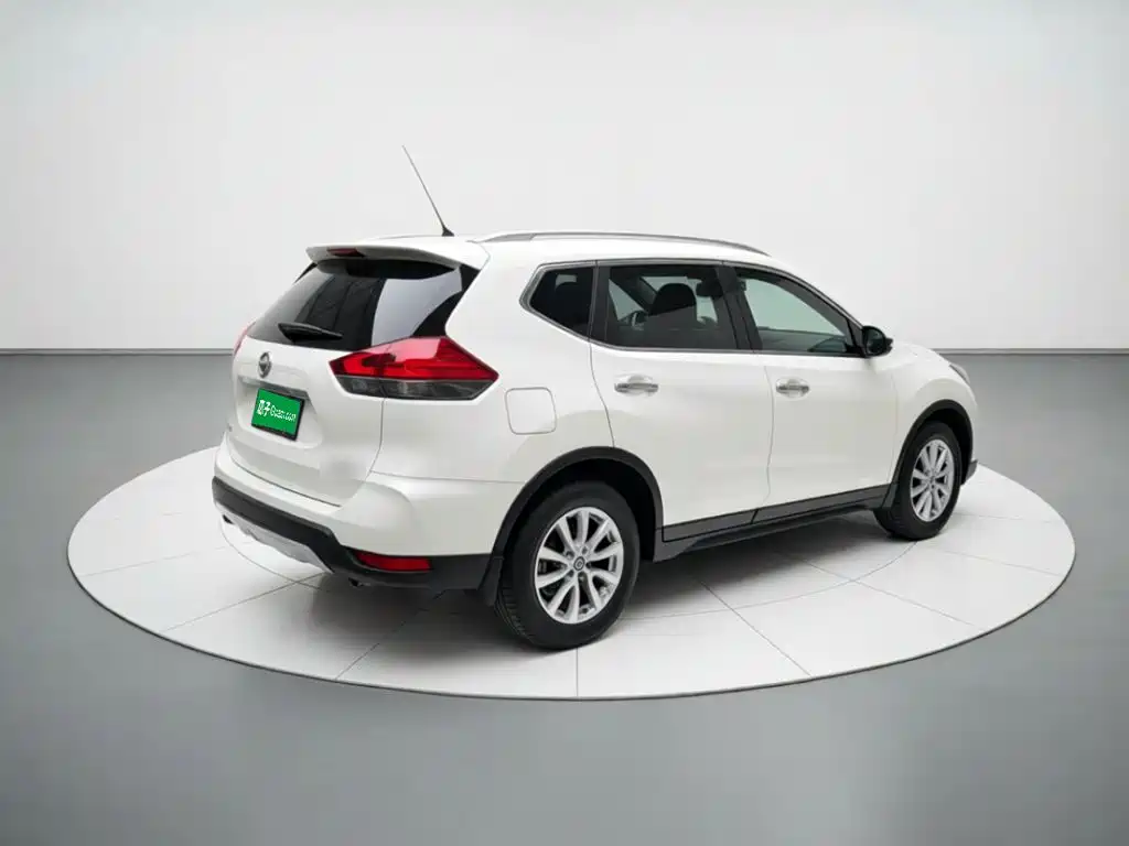 Nissan X-Trail — фото 6