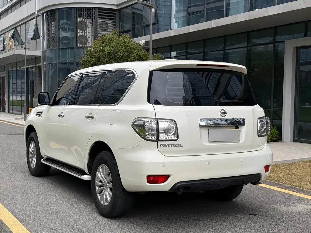 Nissan Patrol — фото 6