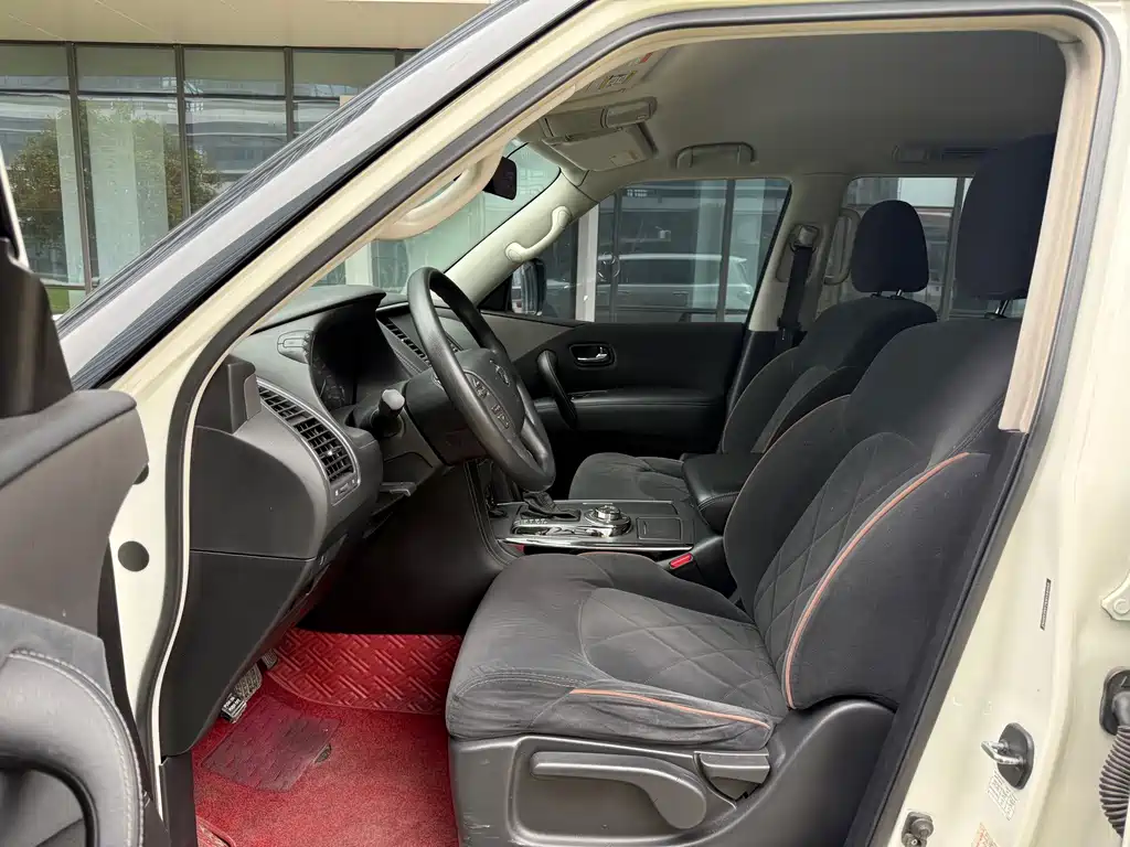 Nissan Patrol — фото 10