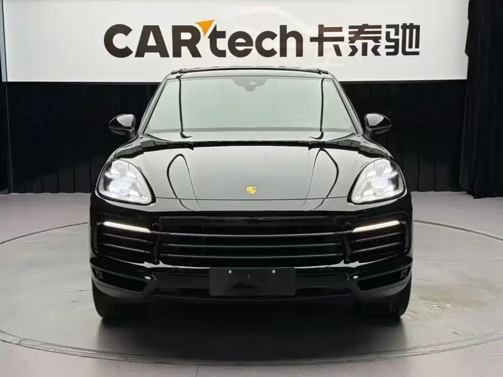 Porsche Cayenne — фото 2