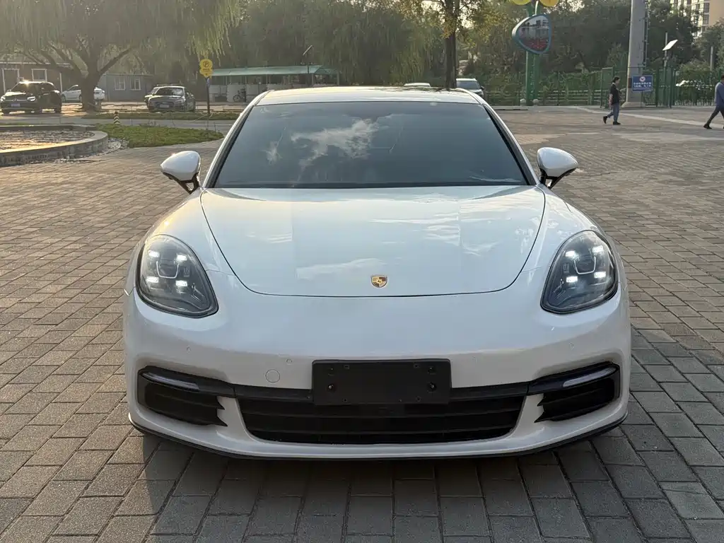 Porsche Panamera — фото 2