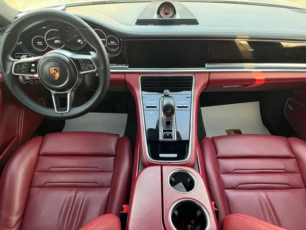 Porsche Panamera — фото 17