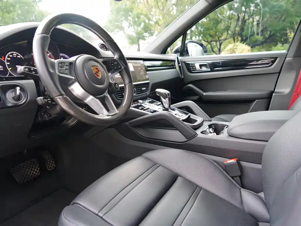 Porsche Cayenne Hybrid — фото 11