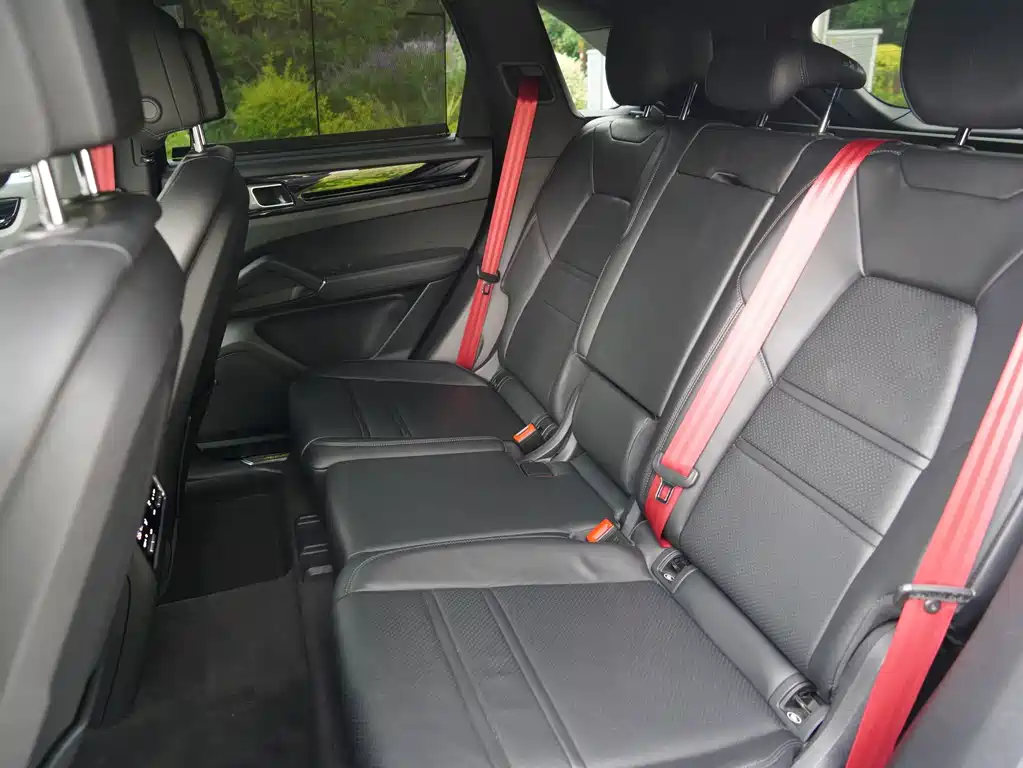 Porsche Cayenne Hybrid — фото 13