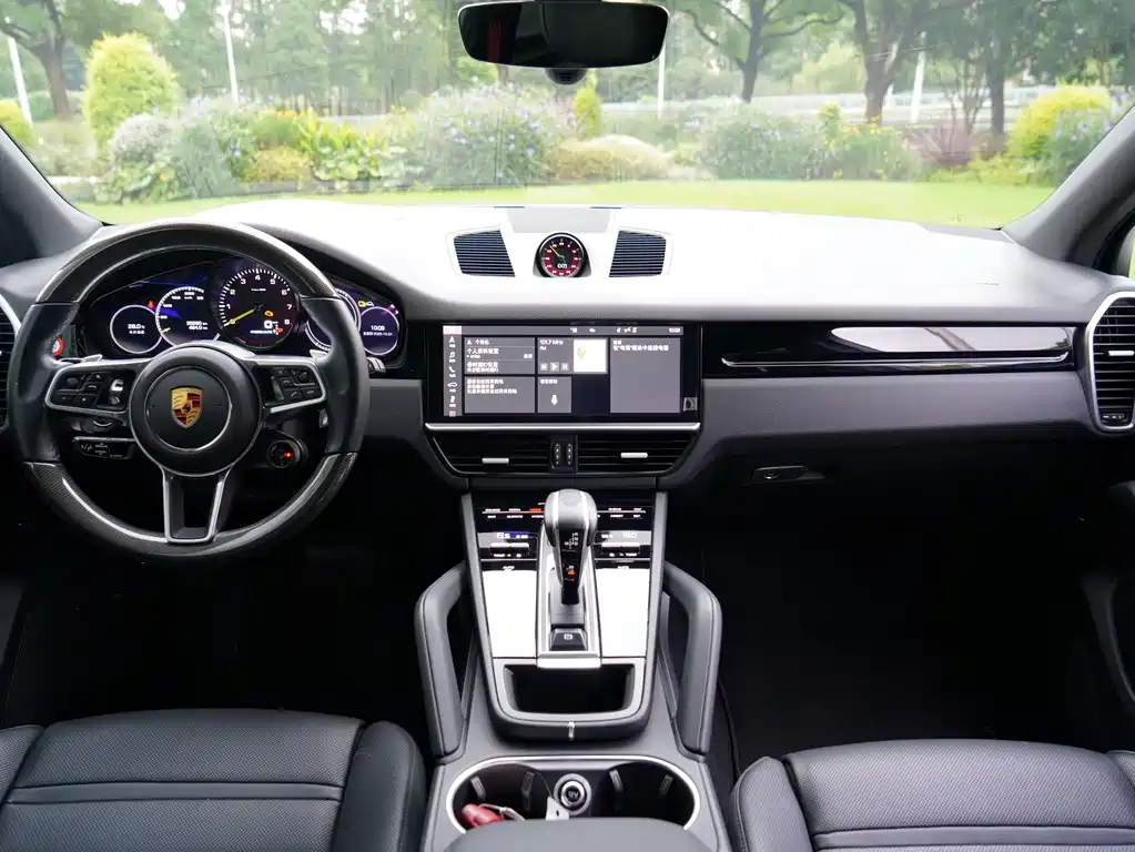 Porsche Cayenne Hybrid — фото 7