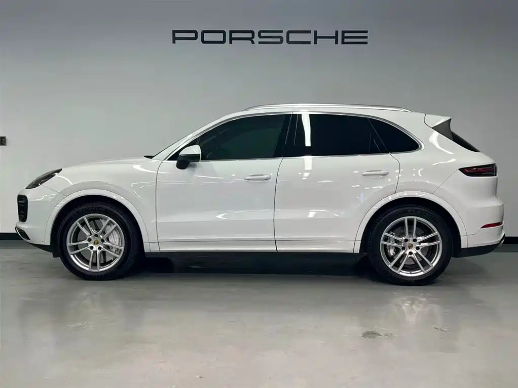 Porsche Cayenne — фото 4
