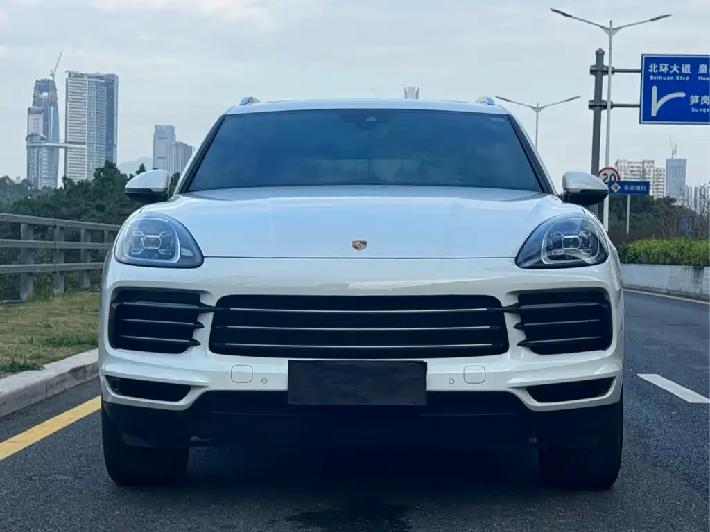 Porsche Cayenne — фото 2