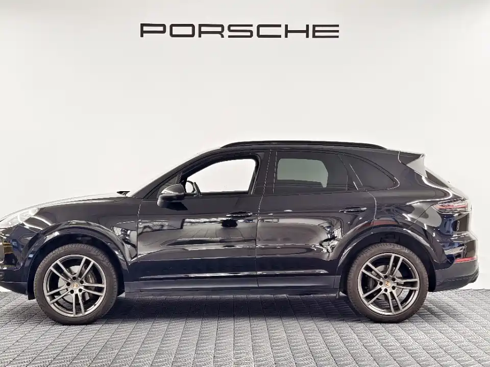 Porsche Cayenne — фото 7