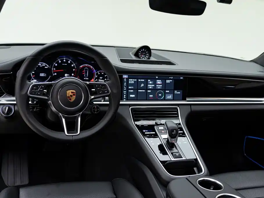 Porsche Panamera — фото 11