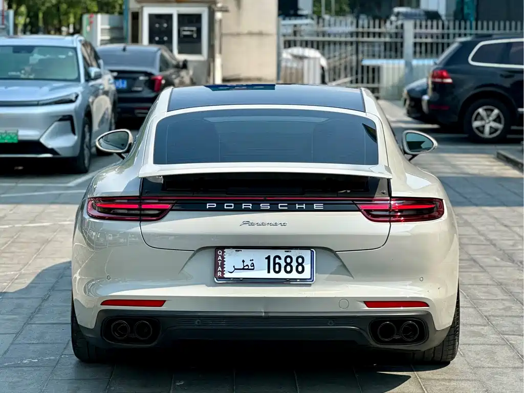 Porsche Panamera — фото 9