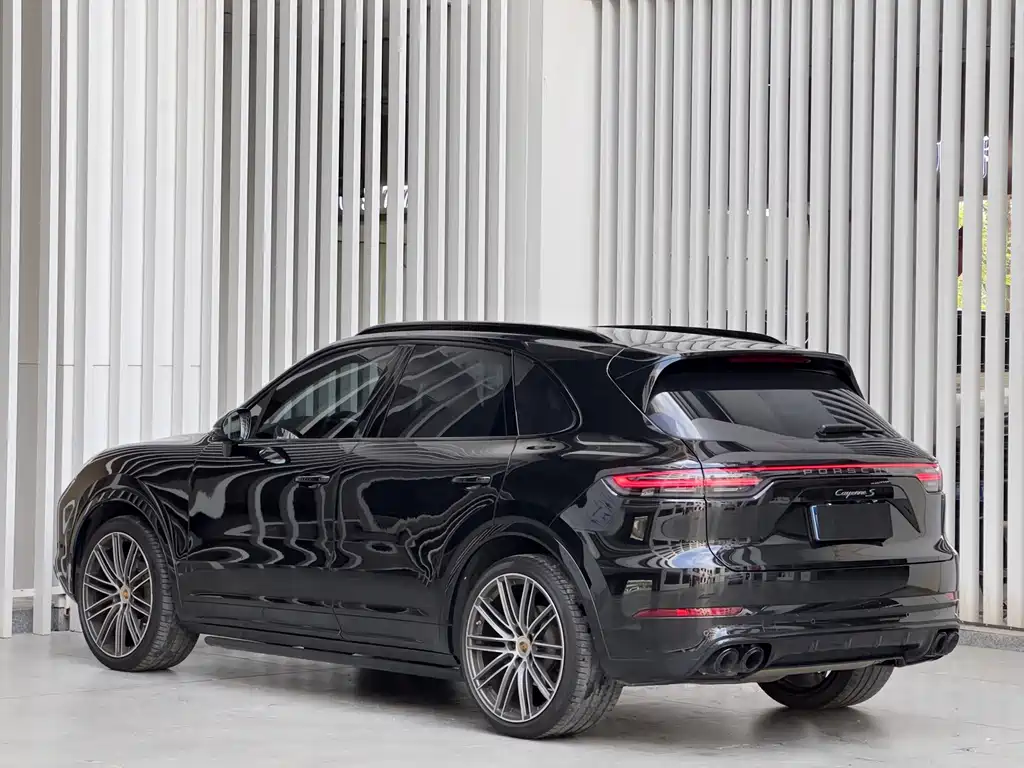 Porsche Cayenne — фото 6