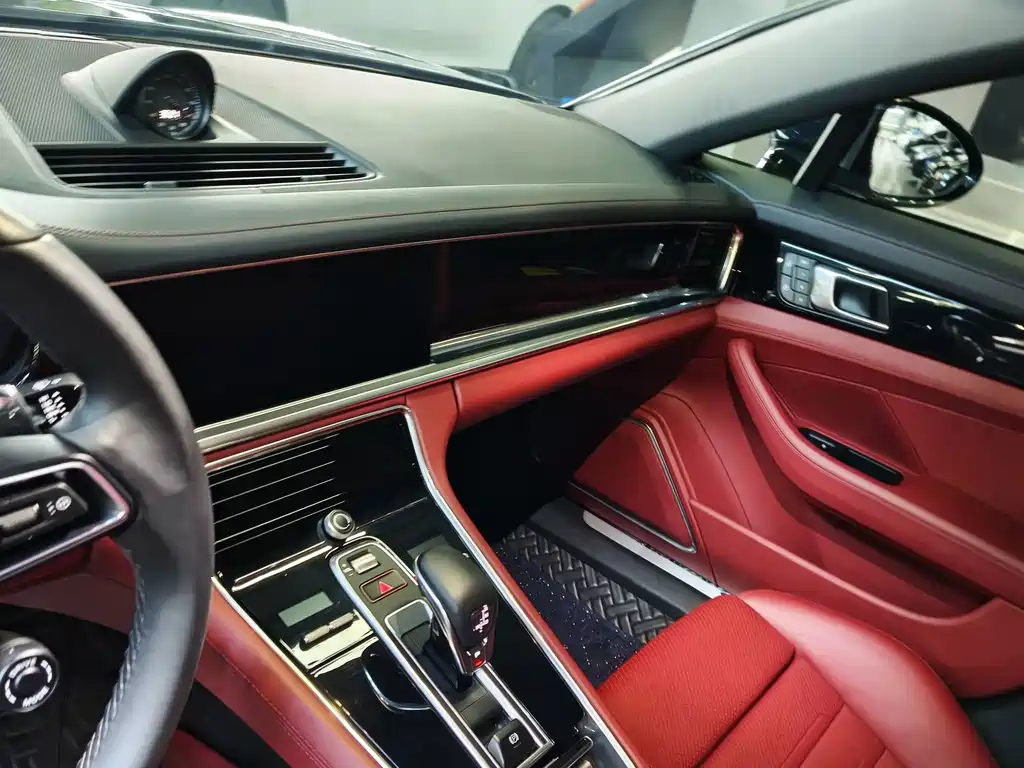 Porsche Panamera — фото 10