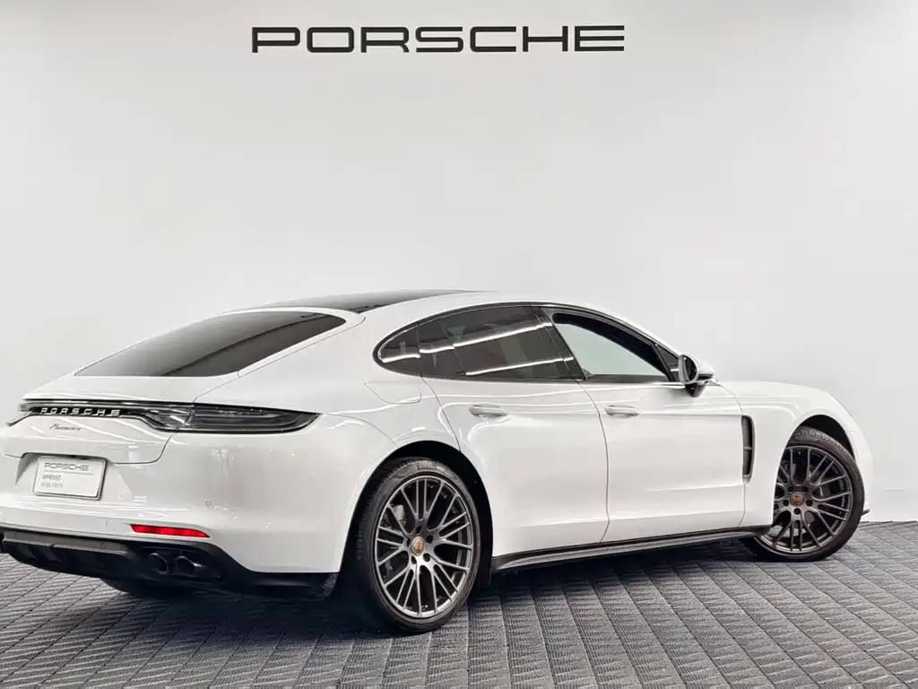 Porsche Panamera — фото 5