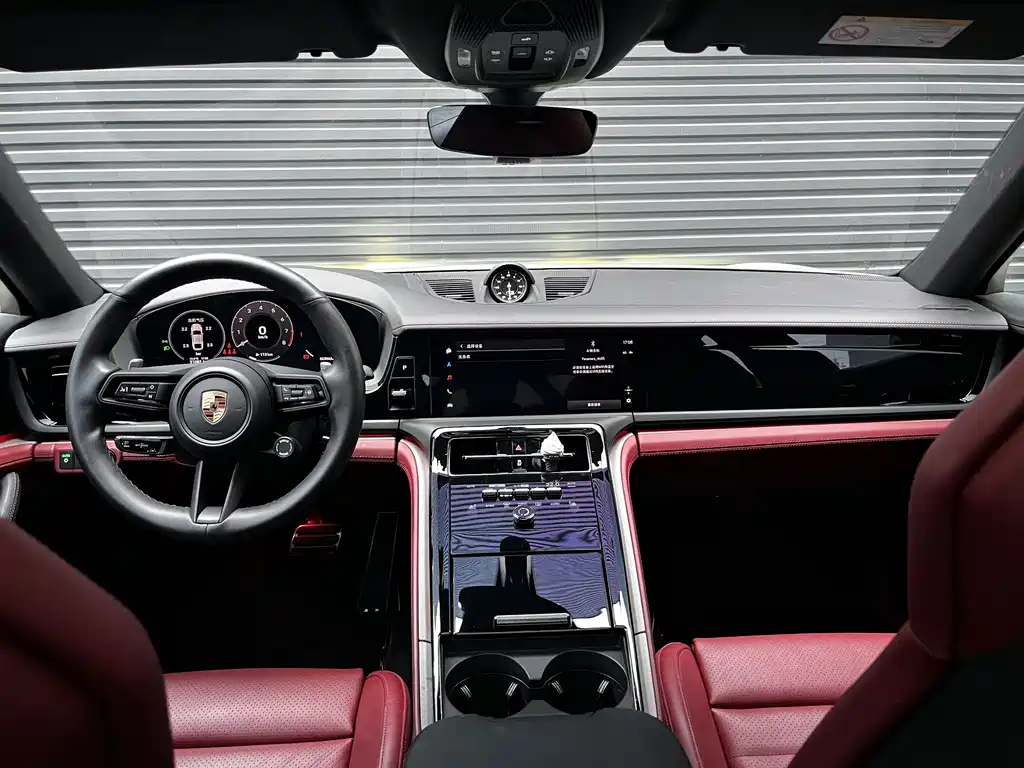 Porsche Panamera — фото 20