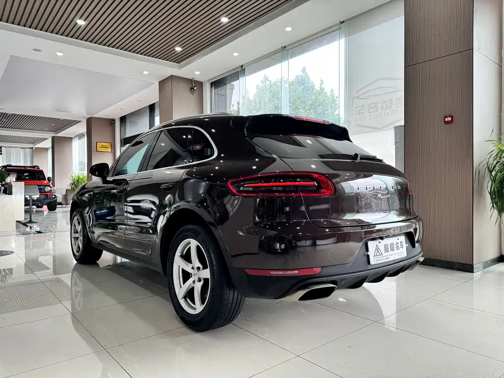 Porsche Macan — фото 6