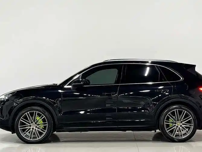 Porsche Cayenne Hybrid — фото 8