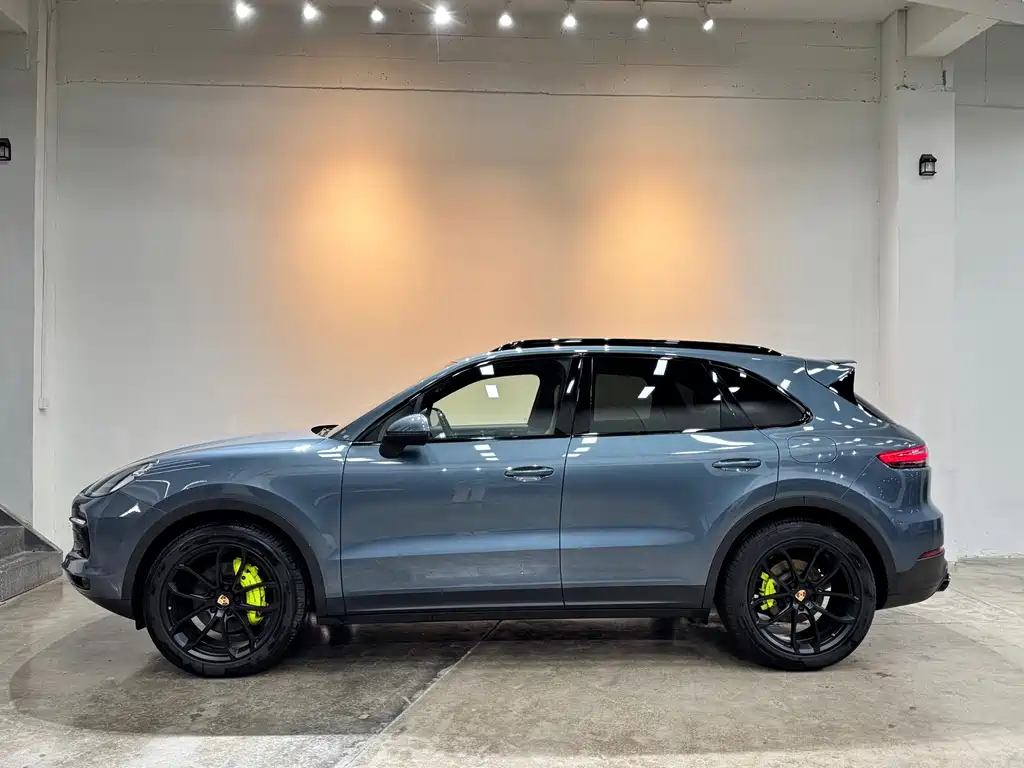 Porsche Cayenne Hybrid — фото 3