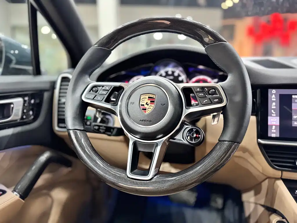 Porsche Cayenne Hybrid — фото 9
