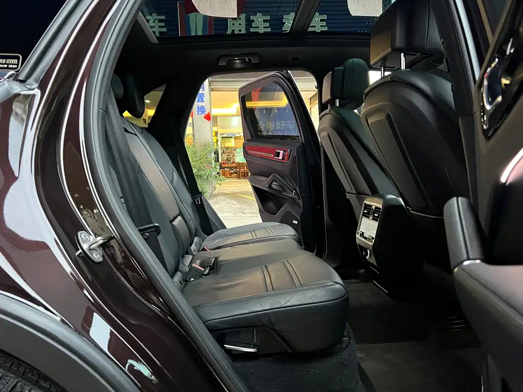 Porsche Cayenne Hybrid — фото 15
