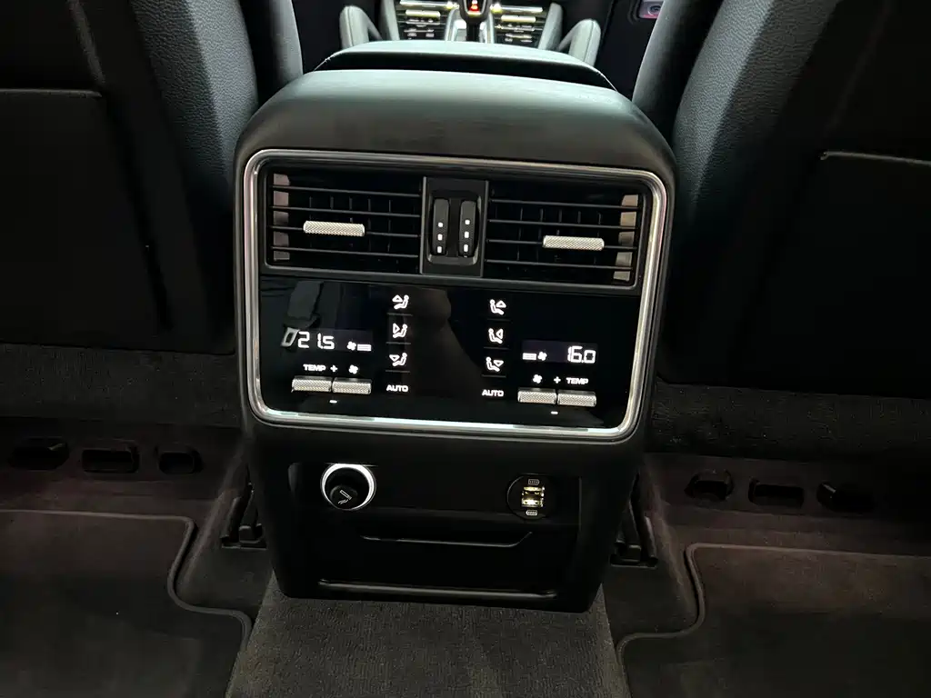 Porsche Cayenne Hybrid — фото 22
