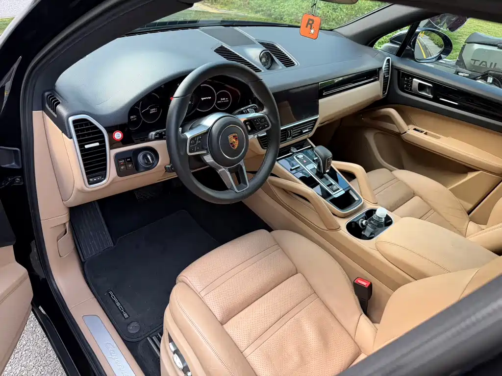 Porsche Cayenne — фото 8