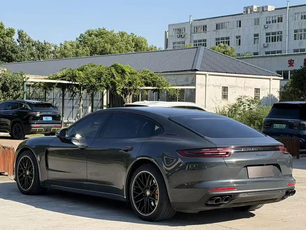Porsche Panamera — фото 7