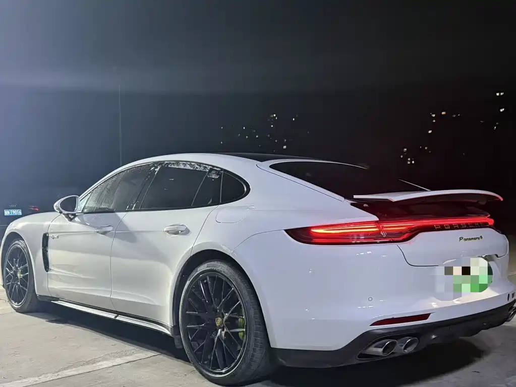Porsche Panamera Hybrid — фото 4