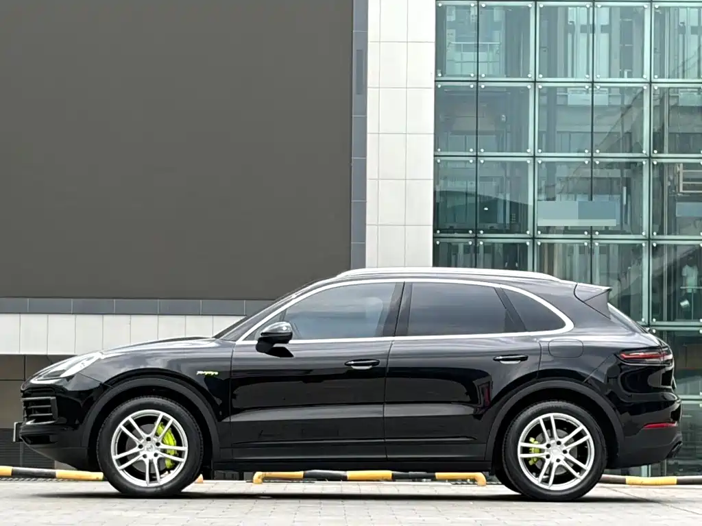 Porsche Cayenne Hybrid — фото 4