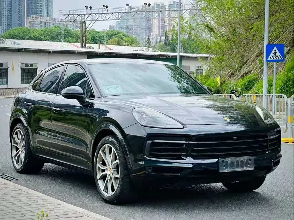 Porsche Cayenne — фото 2