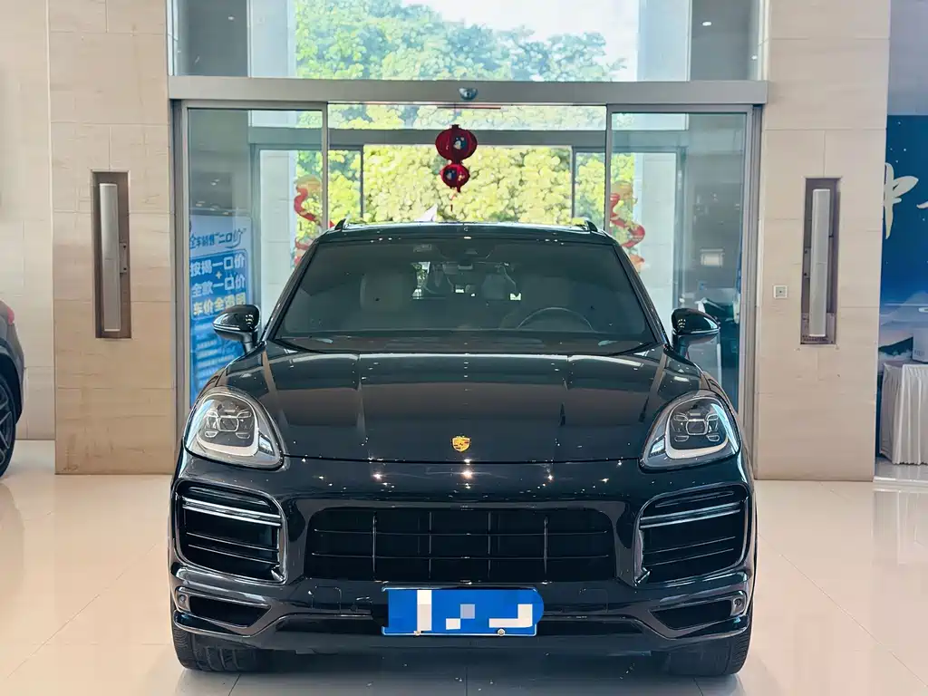 Porsche Cayenne — фото 2