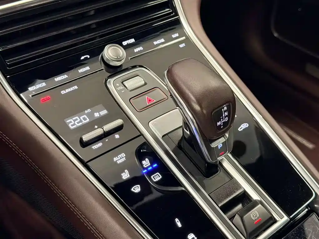 Porsche Panamera — фото 10