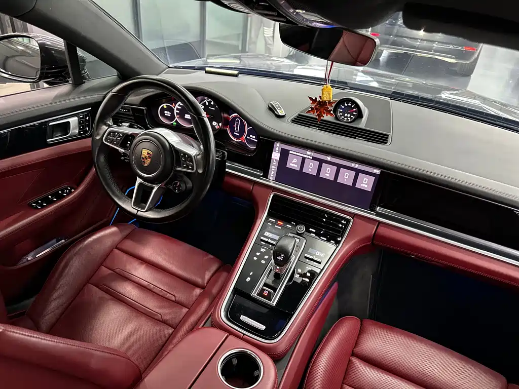 Porsche Panamera — фото 17