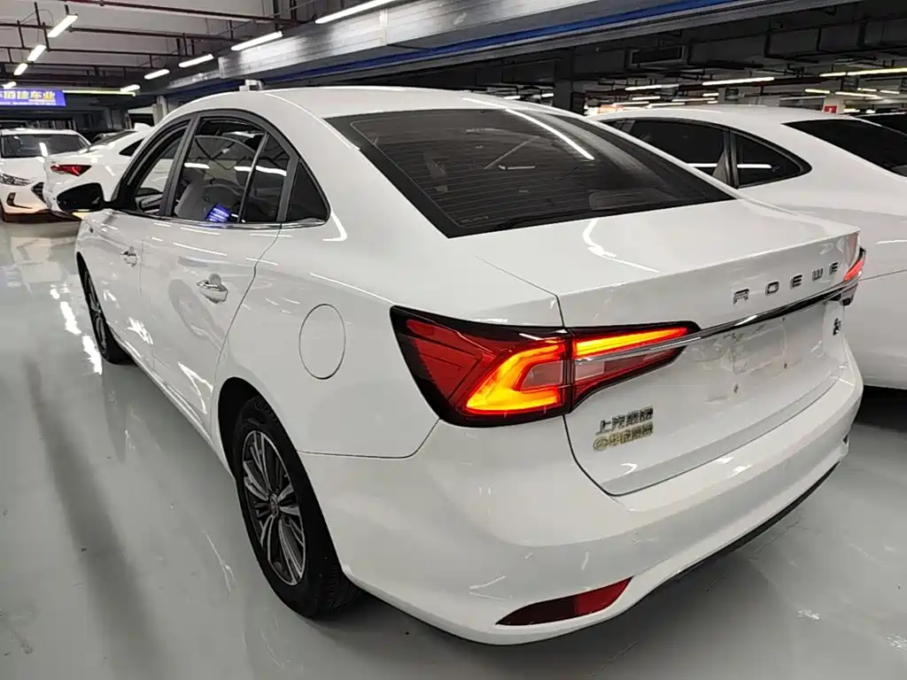 Roewe i5 — фото 5