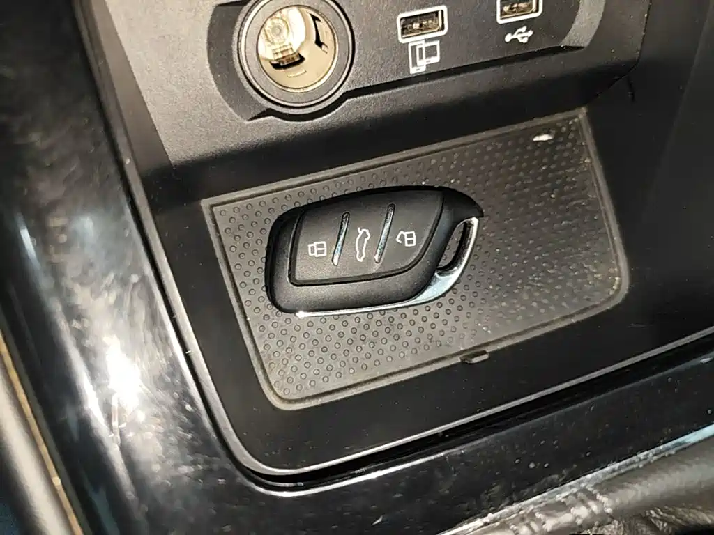 Roewe i5 — фото 9