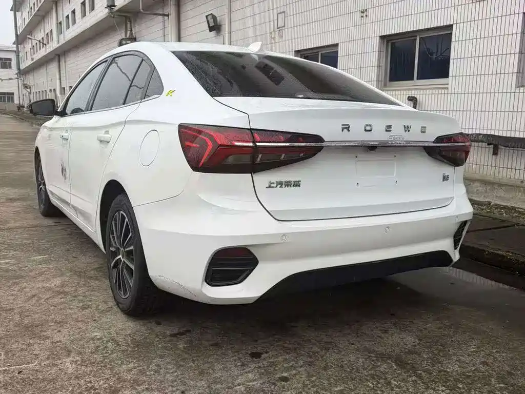 Roewe i5 — фото 8