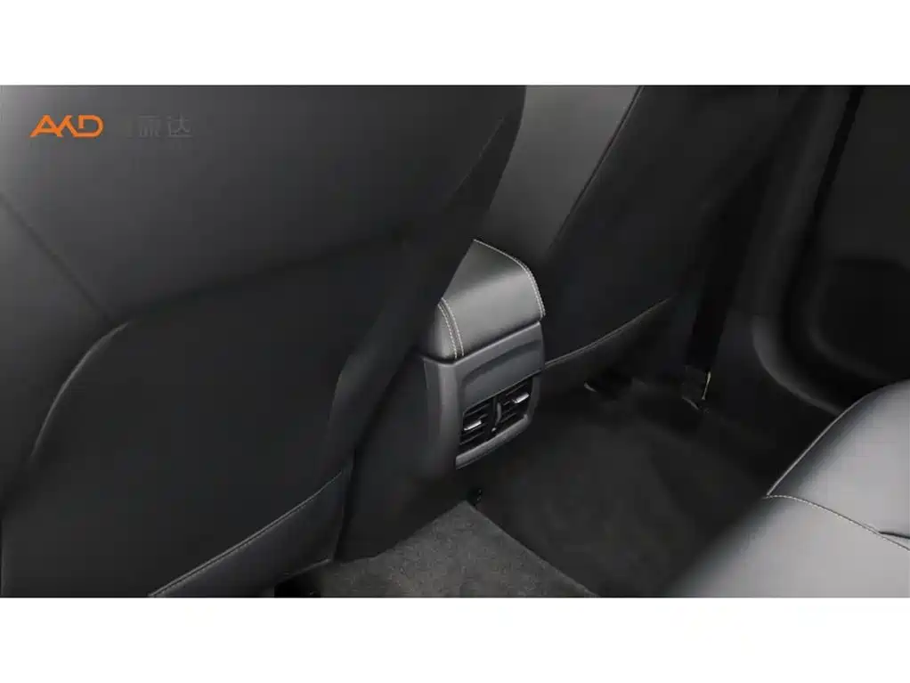 Roewe i6 New Energy — фото 9