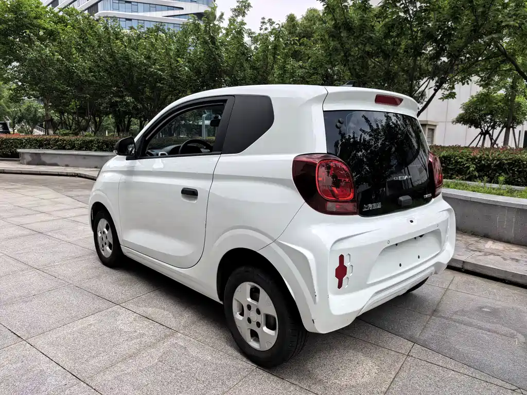 Roewe Clever — фото 4