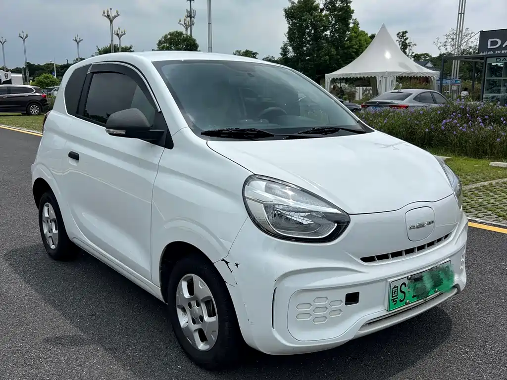 Roewe Clever — фото 2