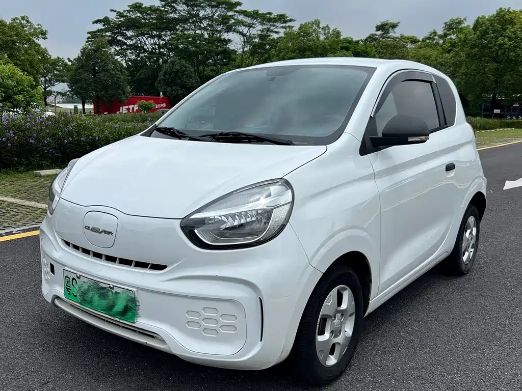 Roewe Clever — фото 3