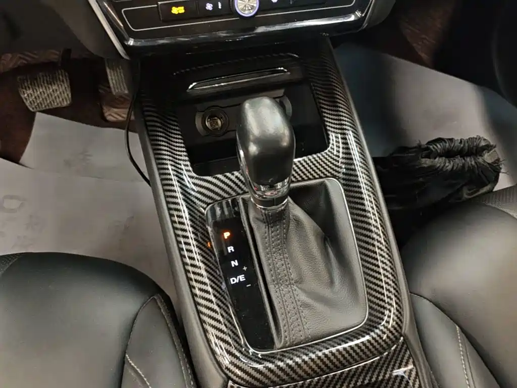 Roewe i5 — фото 14