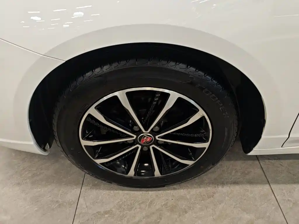 Roewe i5 — фото 23