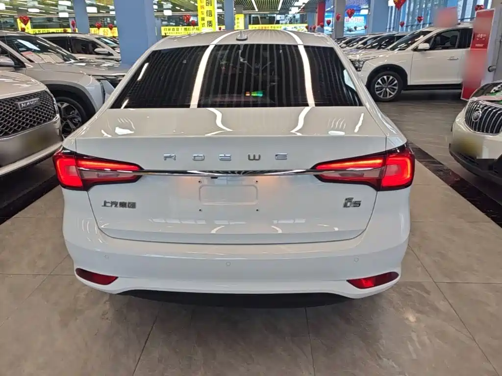 Roewe i5 — фото 6