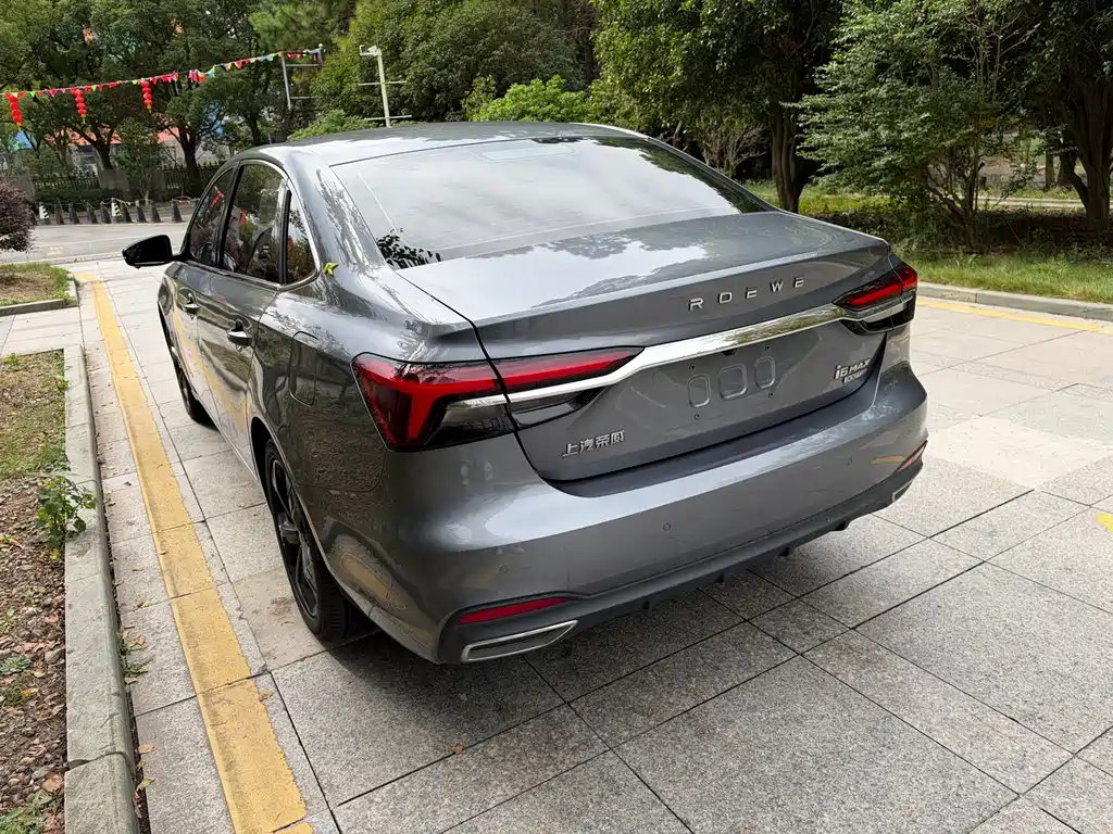 Roewe i6 MAX — фото 11