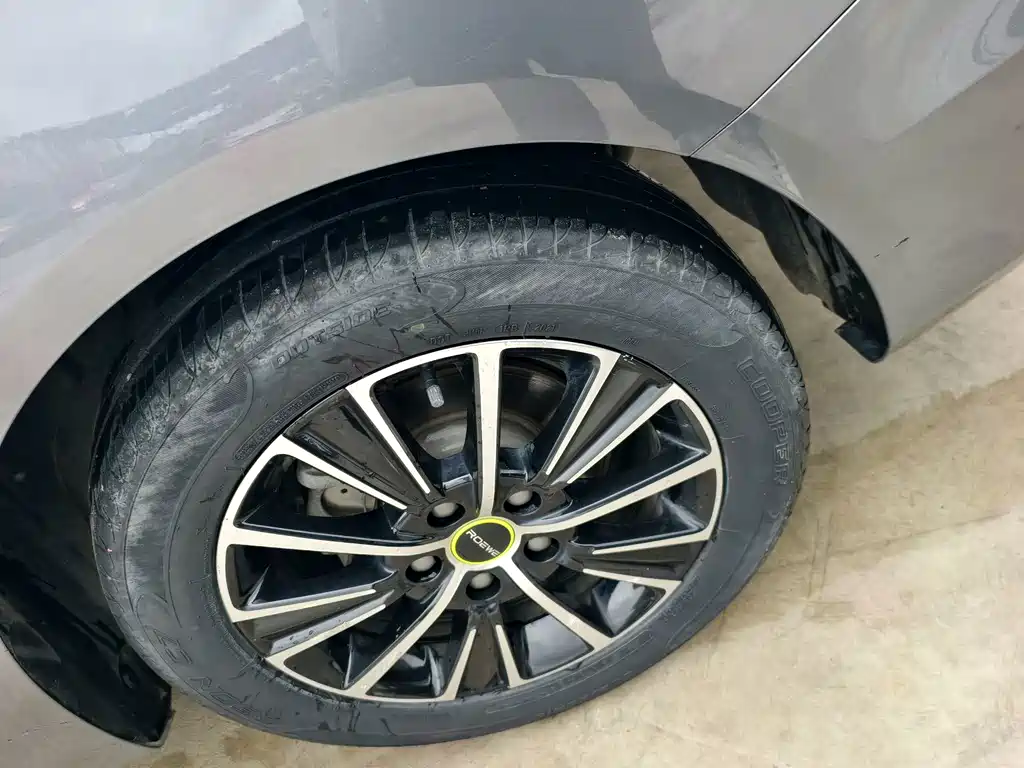 Roewe i5 — фото 10