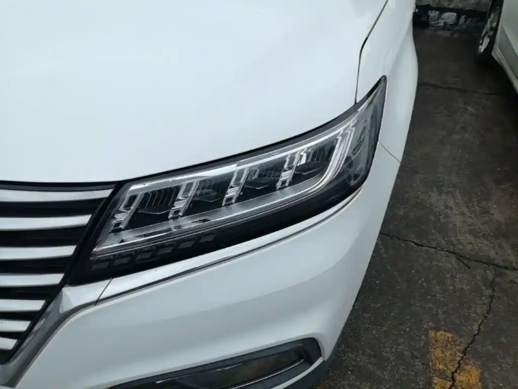 Roewe RX5 — фото 24